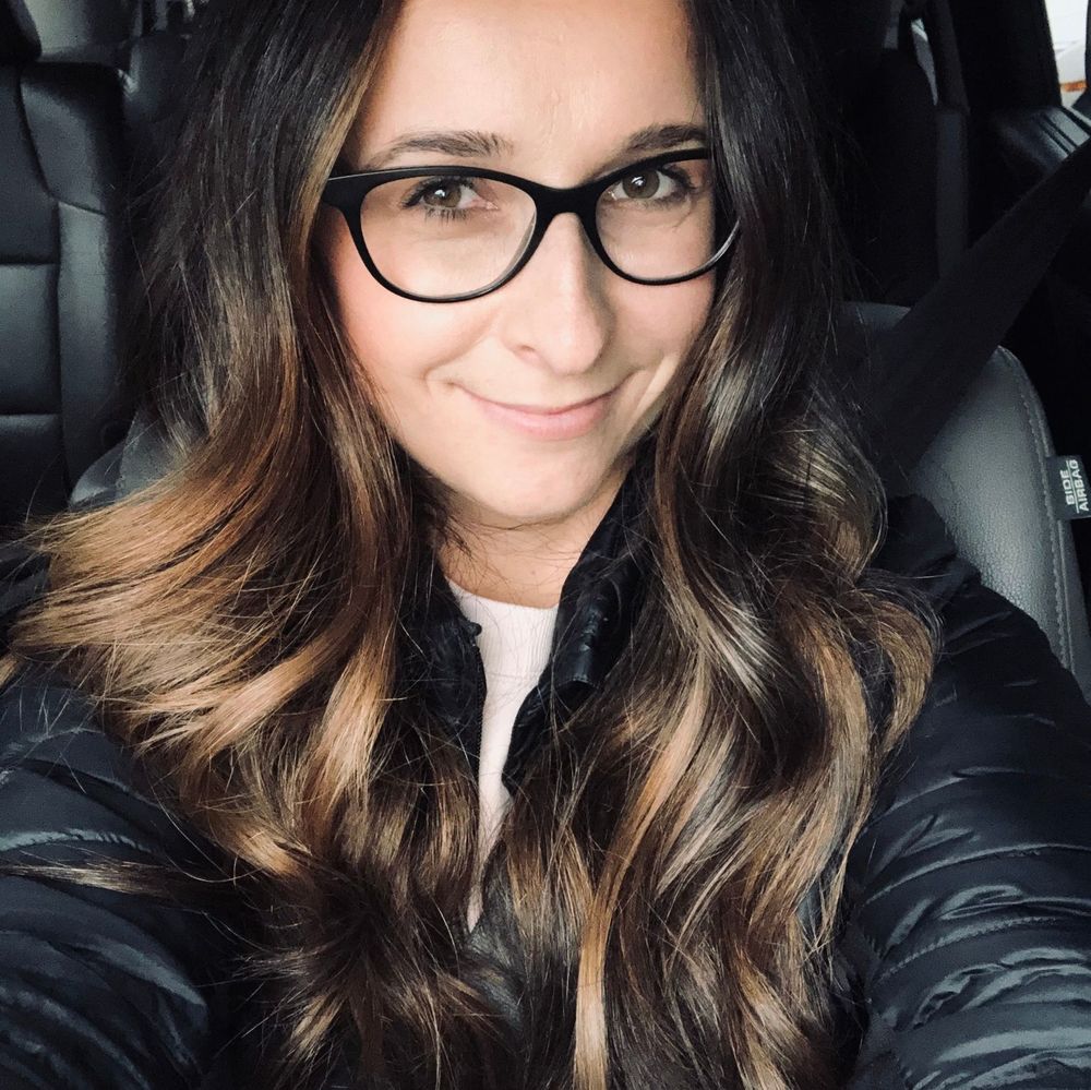 Meet your Posher, Yana